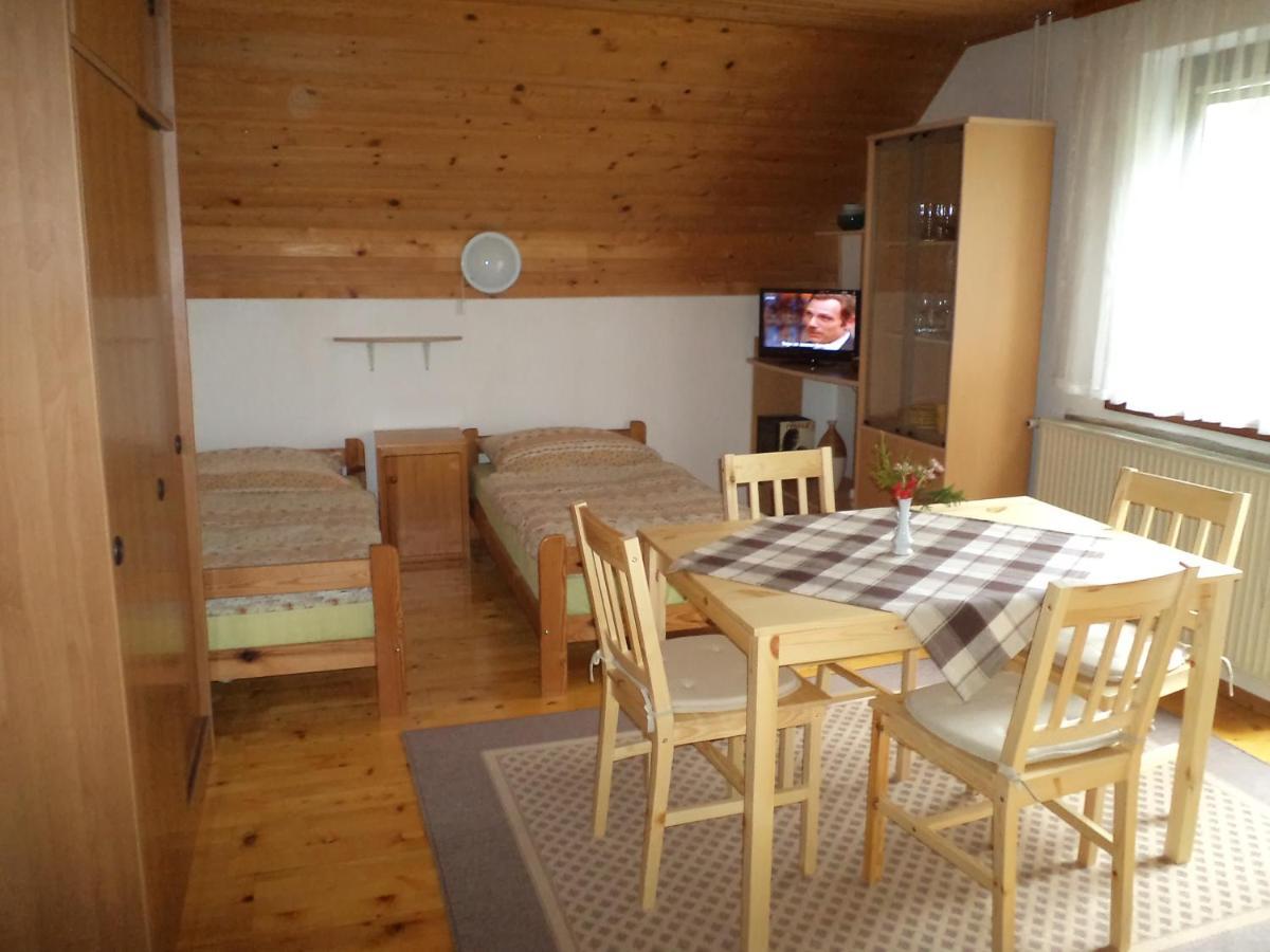 شقة Apartma Podlogar Golica Triglav جيسينيس المظهر الخارجي الصورة